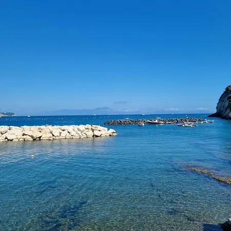 بيت للعطل Alma Flegrea *